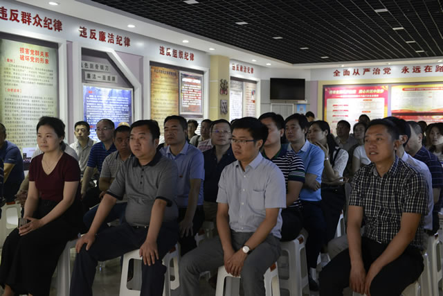 守住这条线  筑牢这道墙-best365英国体育在线